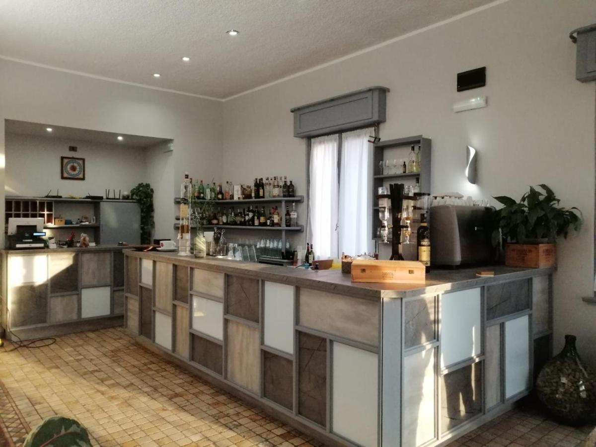 Villa Nasti Hotel Ristorante Canzo Bagian luar foto