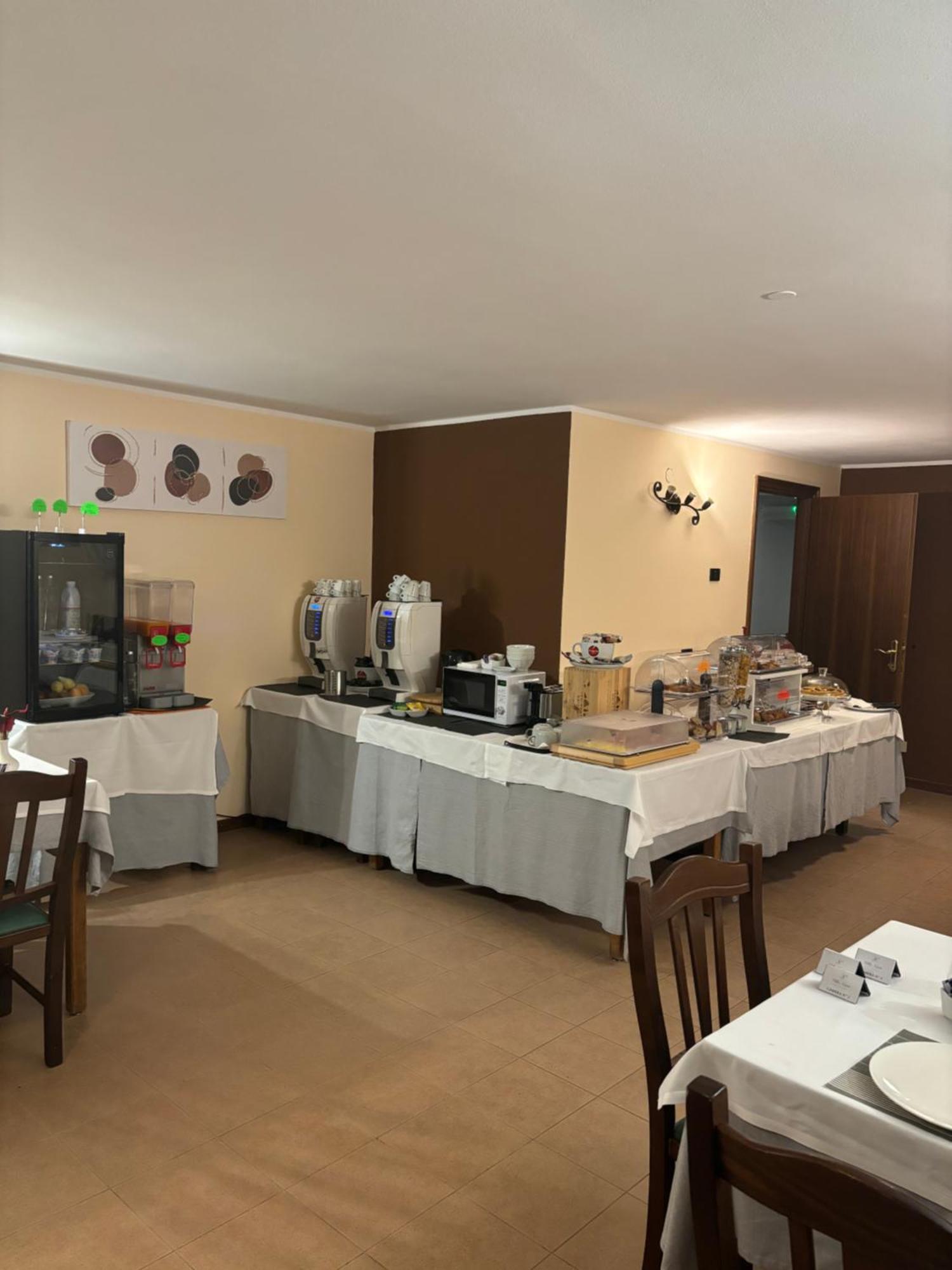 Villa Nasti Hotel Ristorante Canzo Bagian luar foto