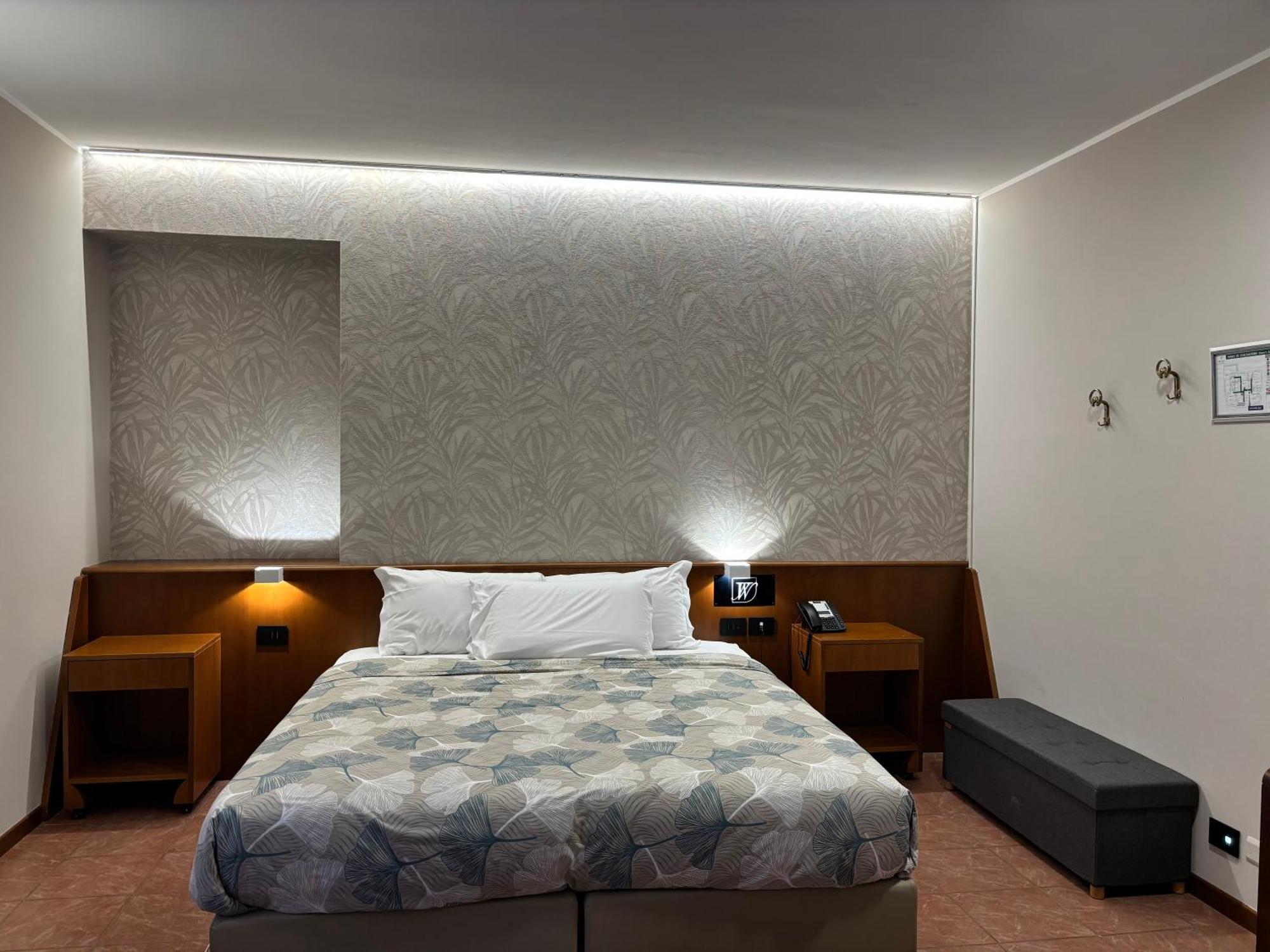 Villa Nasti Hotel Ristorante Canzo Bagian luar foto