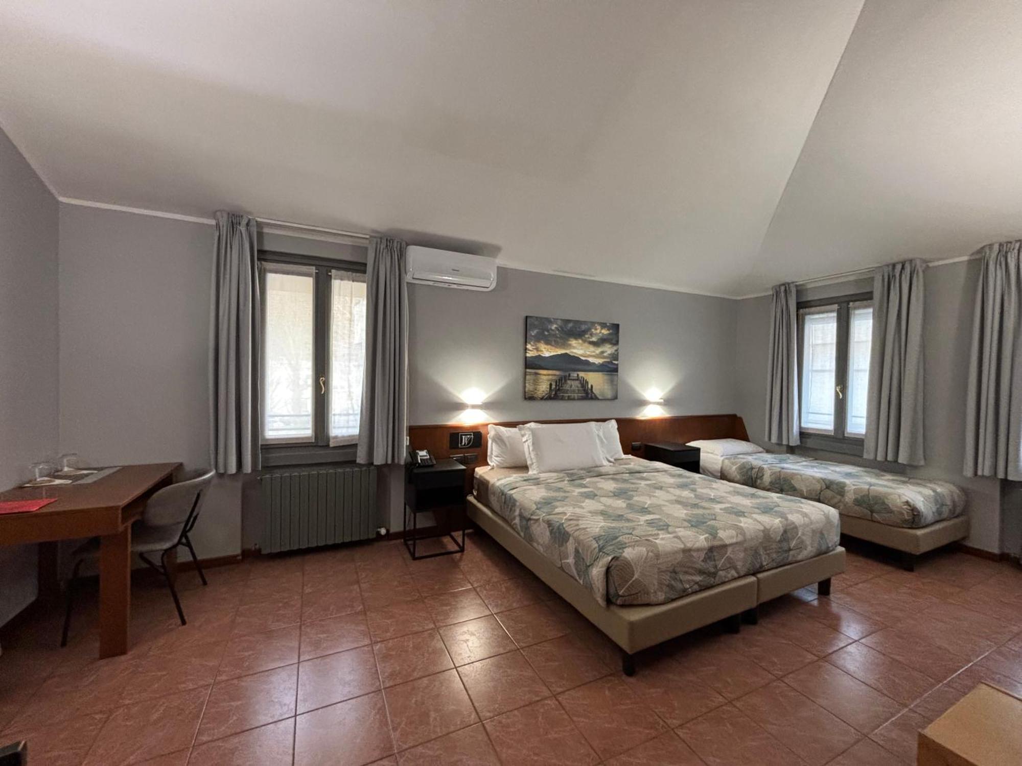 Villa Nasti Hotel Ristorante Canzo Bagian luar foto