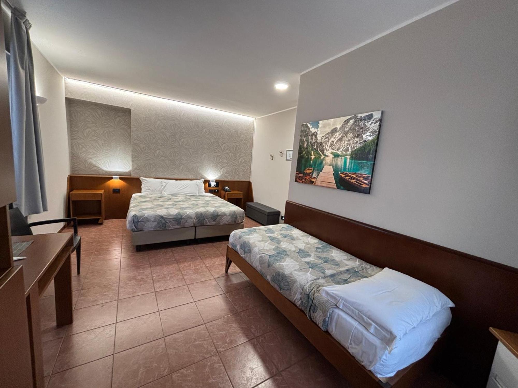Villa Nasti Hotel Ristorante Canzo Bagian luar foto